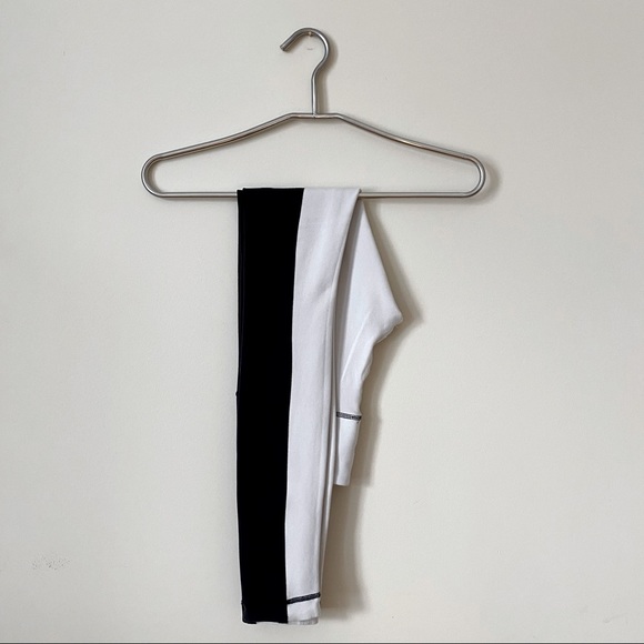 🍋NWOT Rare* Lululemon leggings - Picture 2 of 8